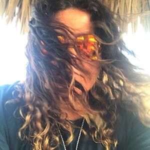 Meet your Posher, Jeryl